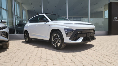 HYUNDAI KONA 4